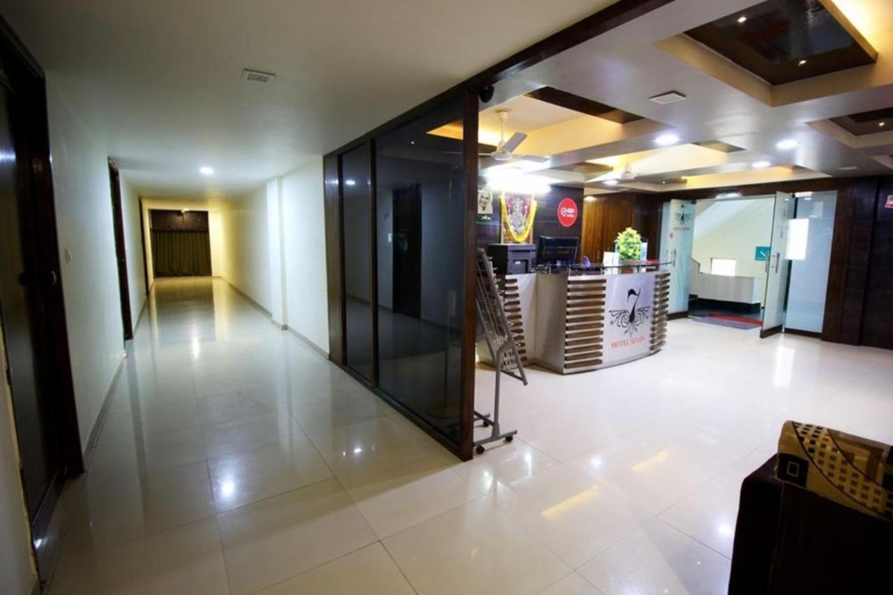 Hotel Seven 阿穆达巴 外观 照片